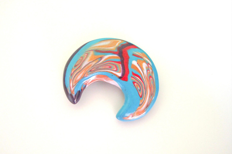 detalle-1-luna-800x533 broche turquesa color en invierno